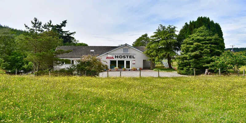 Saddle Mountain Hostel - Affordable Mountain Escape
